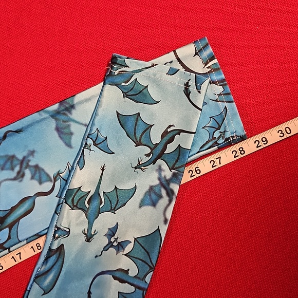 Blue green flying dragons pterodactyl Jurassic leggings EUC - Picture 4 of 6